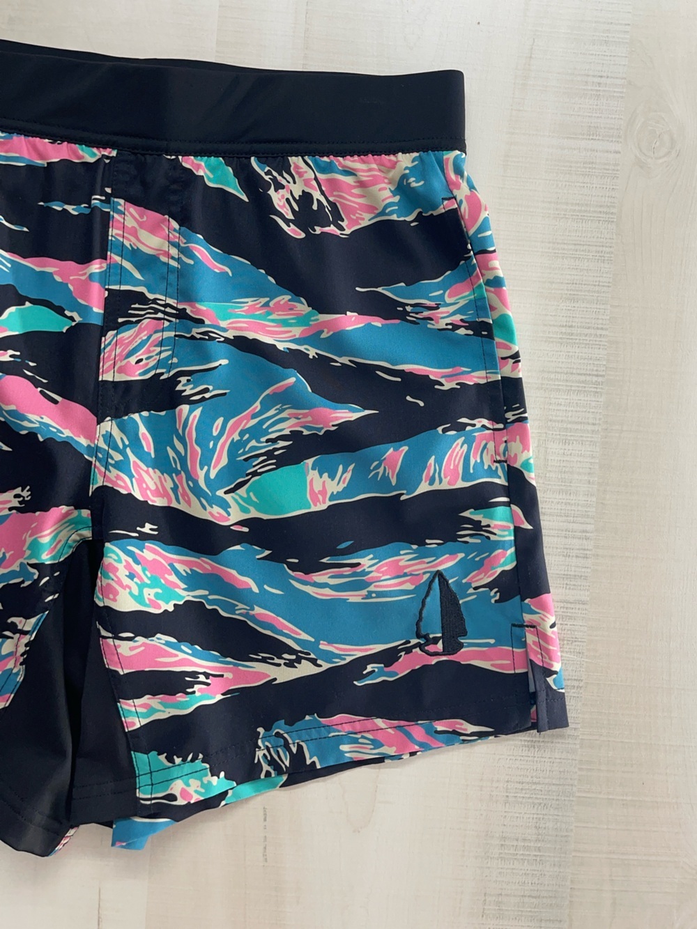 TACHUNTFISH printed swim outdoors athletic shorts S blue pink - Picture 3 of 5